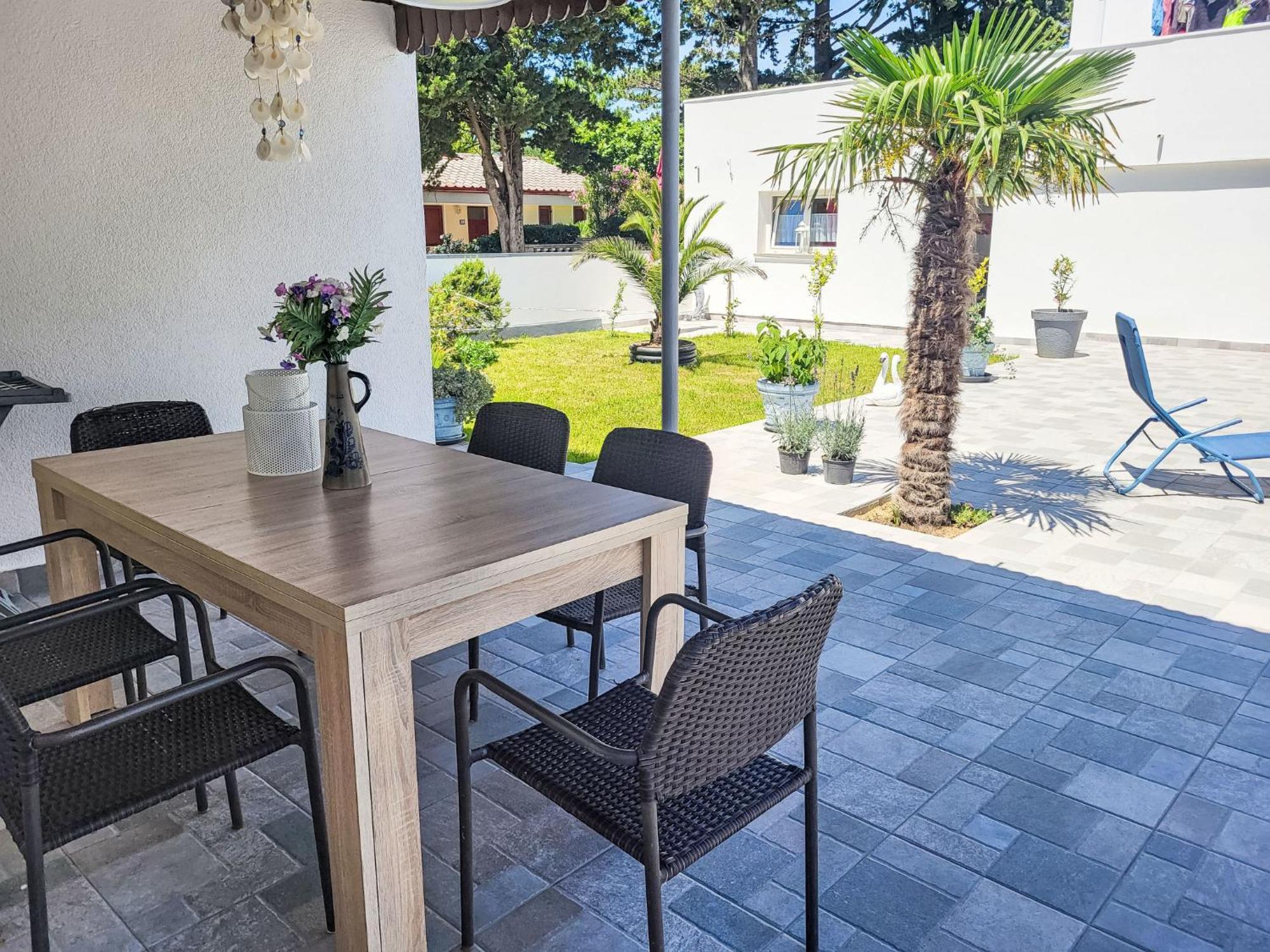 Holiday Home Matea By Interhome Nin Luaran gambar