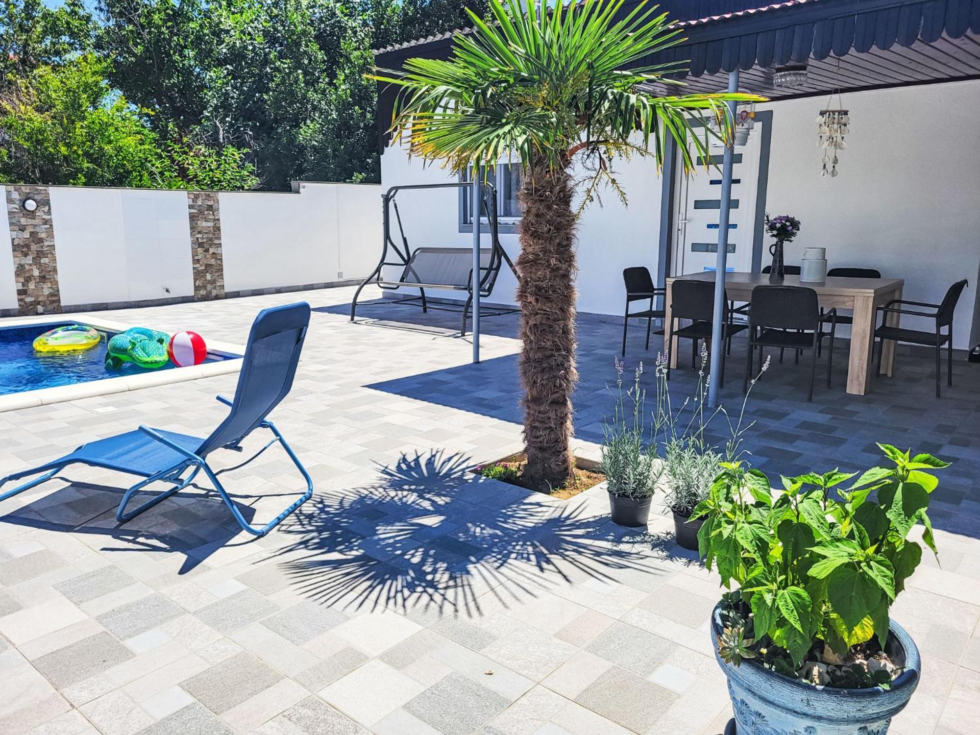 Holiday Home Matea By Interhome Nin Luaran gambar